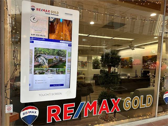 Allison and Cheryl Rellstab - RE/MAX Gold - Team Rellstab